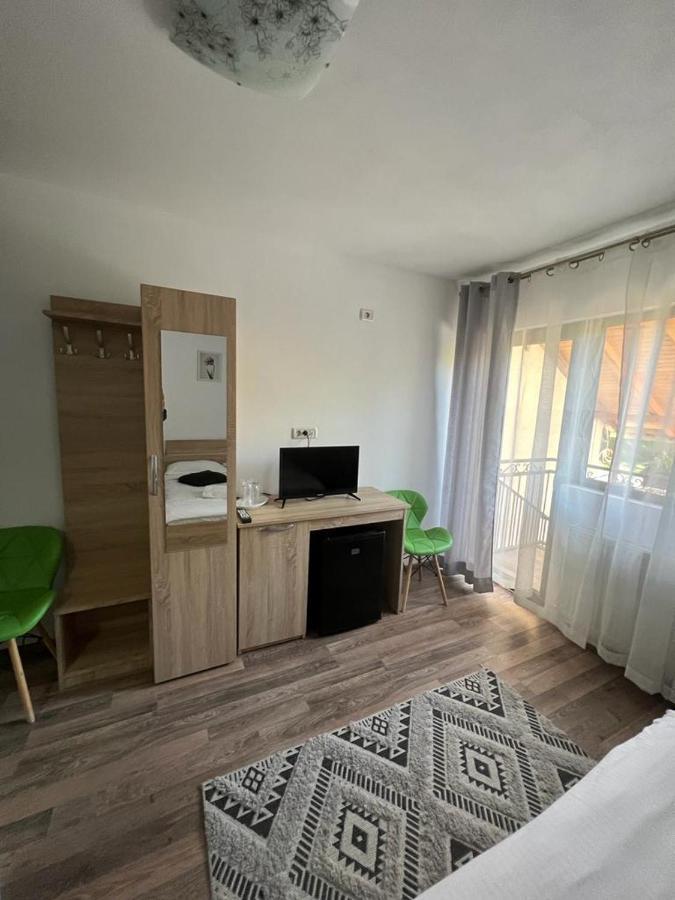 Pensiunea Broscuta Horezu Exteriér fotografie
